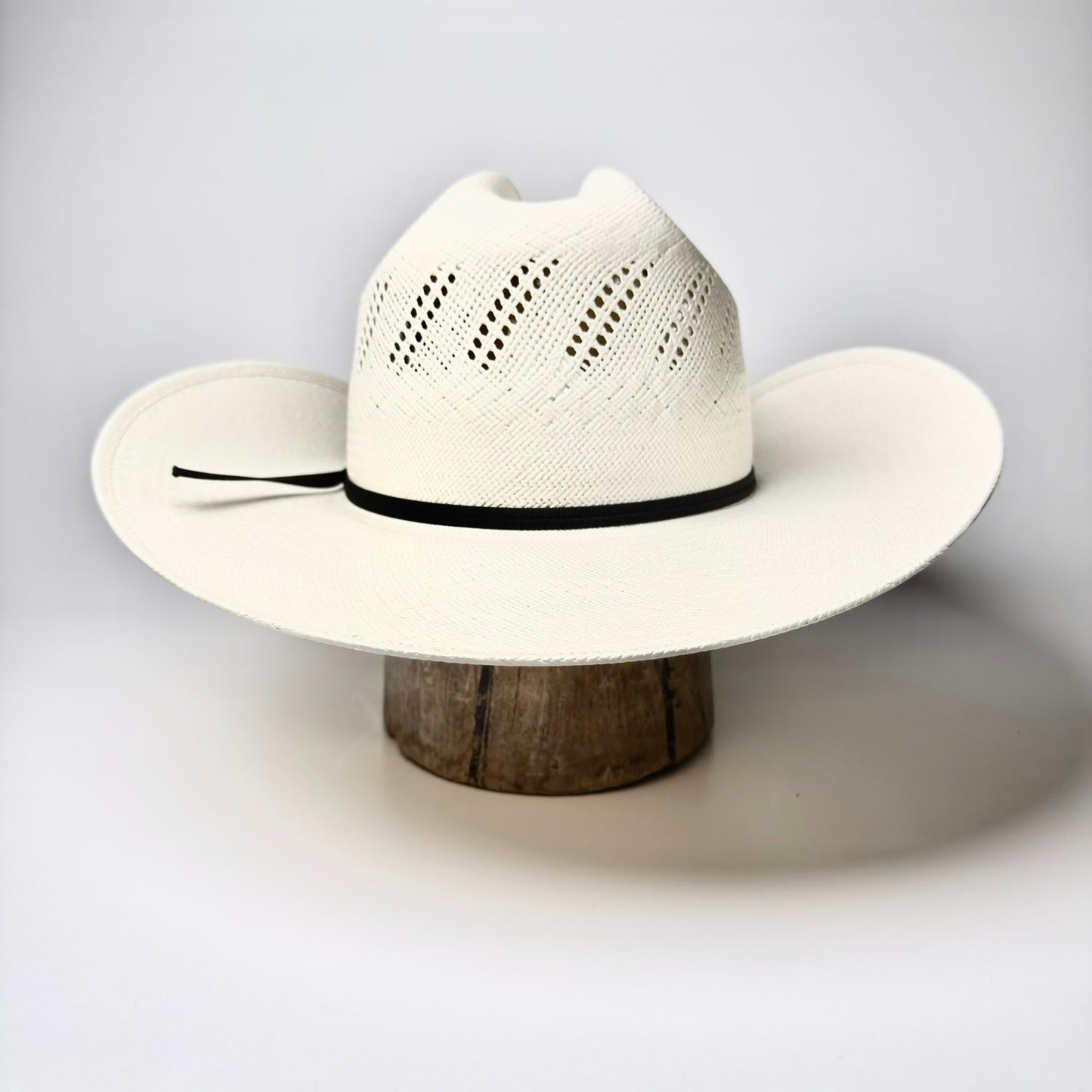 Sombrero DBC Marlboro Blanco SBC24
