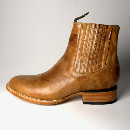 BOTIN CHARRO CRAQUEL MIEL 100% CUERO