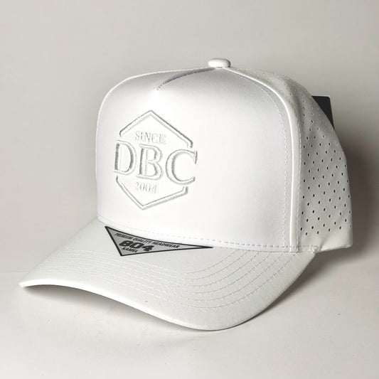 GORRA DBC WHITE